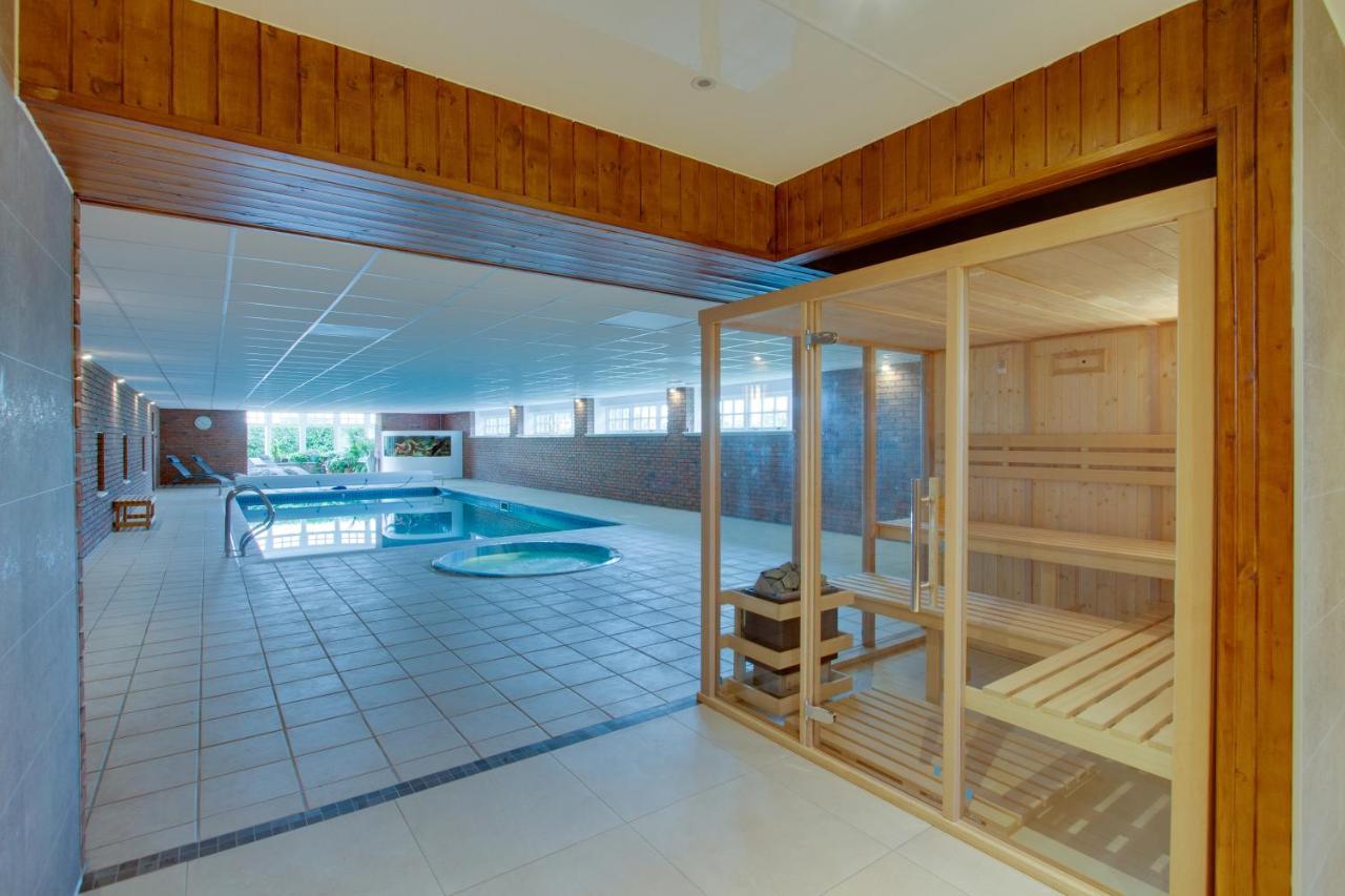 Home Farm B&B - Sunflower Room ฟอร์ฟาร์ ภายนอก รูปภาพ